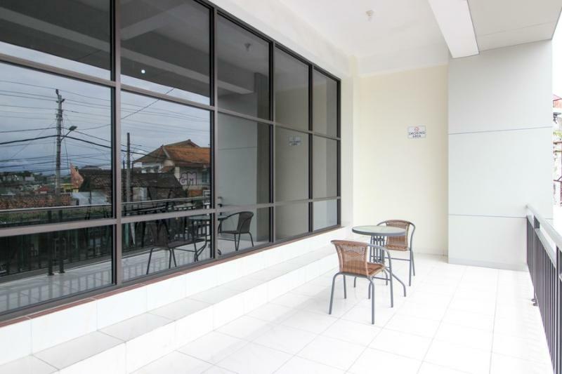 Sans Hotel Mataram Malioboro Yogyakarta Exterior photo